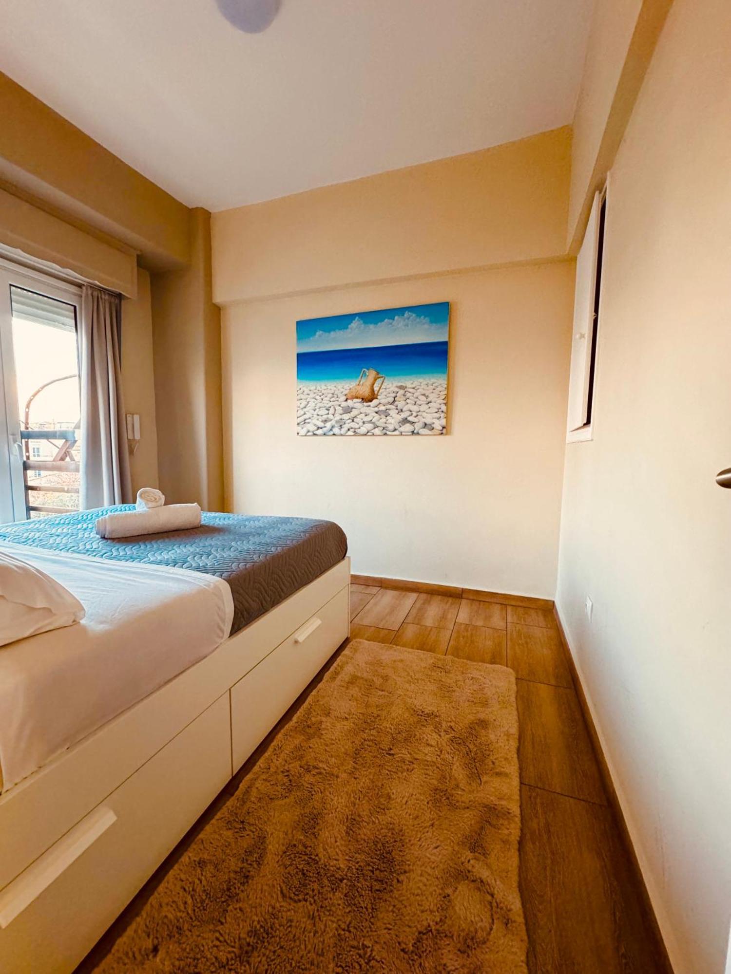Blue Horizon Gem On The Port Apartment Rafina  Bagian luar foto