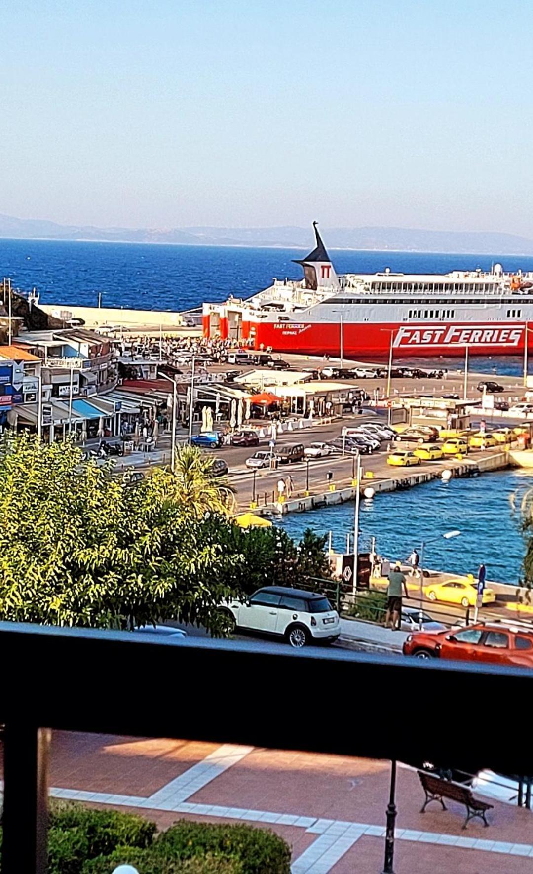 Blue Horizon Gem On The Port Apartment Rafina  Bagian luar foto